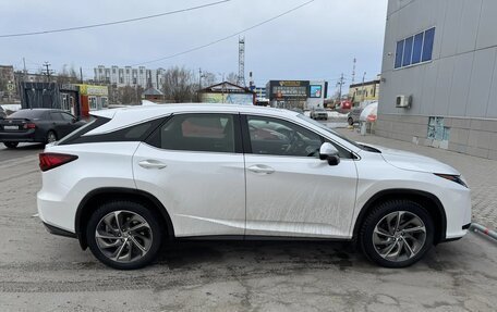 Lexus RX IV рестайлинг, 2017 год, 3 650 000 рублей, 2 фотография