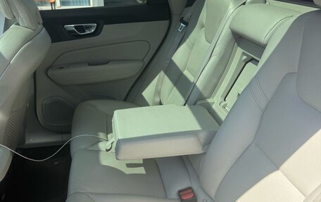 Volvo XC60 II, 2021 год, 4 270 000 рублей, 6 фотография