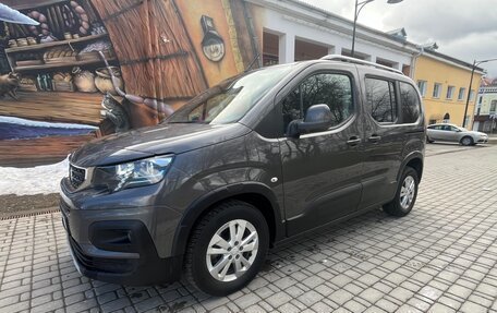 Peugeot Rifter I, 2019 год, 1 690 000 рублей, 1 фотография