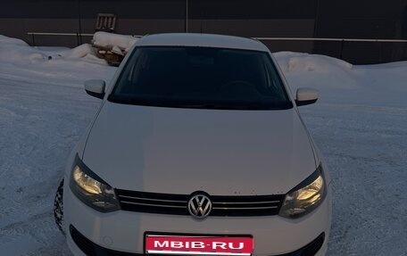 Volkswagen Polo VI (EU Market), 2012 год, 600 000 рублей, 1 фотография