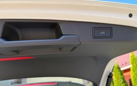 Volkswagen Tiguan, 2026 год, 4 800 000 рублей, 32 фотография