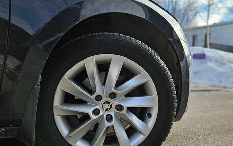 Skoda Superb III рестайлинг, 2017 год, 1 800 000 рублей, 10 фотография