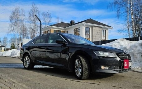 Skoda Superb III рестайлинг, 2017 год, 1 800 000 рублей, 14 фотография