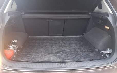 Volkswagen Tiguan II, 2017 год, 2 200 000 рублей, 6 фотография