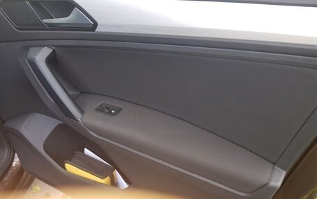 Volkswagen Tiguan II, 2017 год, 2 200 000 рублей, 11 фотография