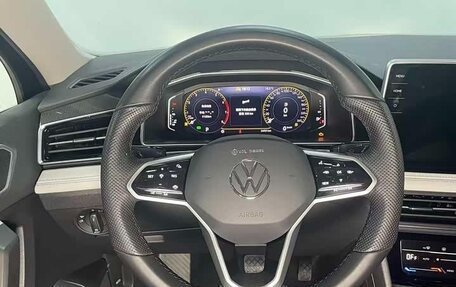 Volkswagen Tiguan II, 2023 год, 2 920 000 рублей, 11 фотография