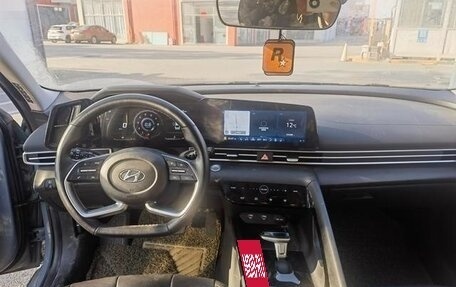 Hyundai Elantra, 2022 год, 1 342 000 рублей, 12 фотография