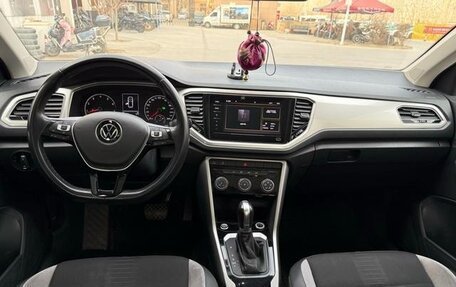 Volkswagen T-Roc I, 2022 год, 1 320 000 рублей, 8 фотография
