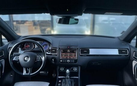 Volkswagen Touareg III, 2018 год, 2 350 000 рублей, 8 фотография