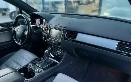 Volkswagen Touareg III, 2018 год, 2 350 000 рублей, 7 фотография