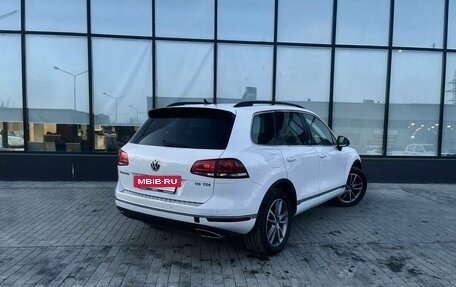 Volkswagen Touareg III, 2018 год, 2 350 000 рублей, 5 фотография