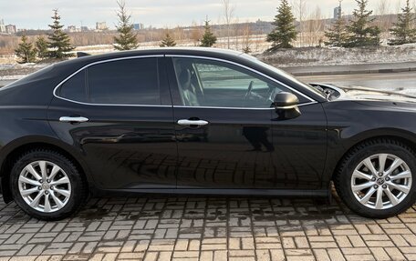 Toyota Camry, 2018 год, 2 200 000 рублей, 5 фотография