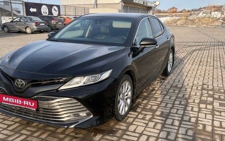 Toyota Camry, 2018 год, 2 200 000 рублей, 2 фотография
