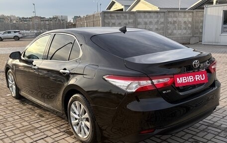 Toyota Camry, 2018 год, 2 200 000 рублей, 8 фотография