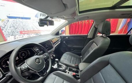 Volkswagen T-Roc I, 2022 год, 1 812 000 рублей, 9 фотография
