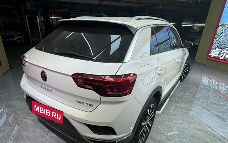 Volkswagen T-Roc I, 2022 год, 1 812 000 рублей, 6 фотография