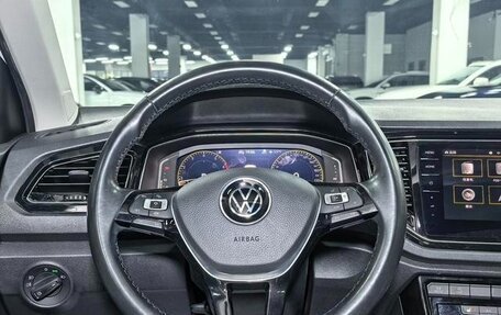Volkswagen T-Roc I, 2022 год, 1 755 000 рублей, 13 фотография