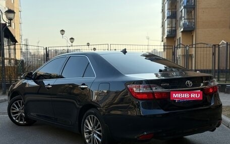 Toyota Camry, 2015 год, 1 850 000 рублей, 3 фотография