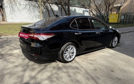 Toyota Camry, 2018 год, 2 710 000 рублей, 4 фотография