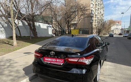 Toyota Camry, 2018 год, 2 710 000 рублей, 5 фотография