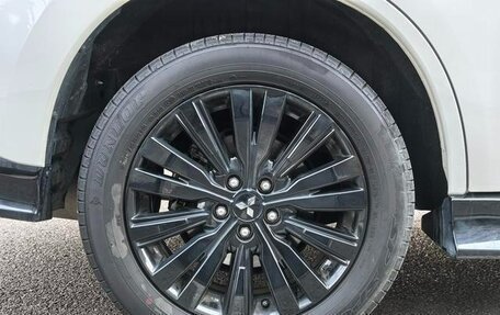 Mitsubishi Outlander III рестайлинг 3, 2022 год, 2 150 002 рублей, 7 фотография