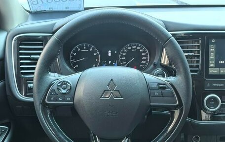 Mitsubishi Outlander III рестайлинг 3, 2022 год, 2 150 002 рублей, 16 фотография