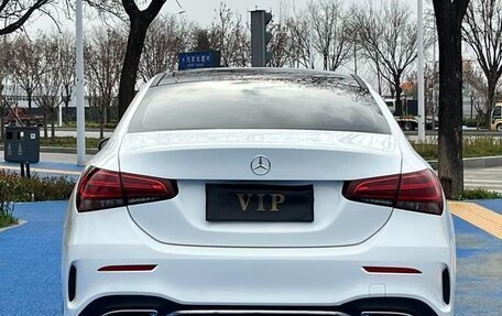 Mercedes-Benz A-Класс, 2022 год, 1 741 000 рублей, 5 фотография