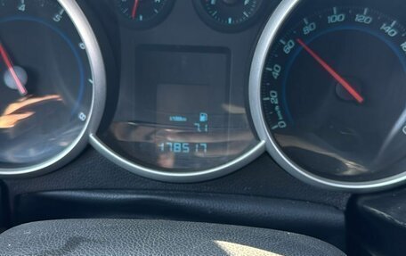 Chevrolet Cruze II, 2012 год, 530 000 рублей, 7 фотография