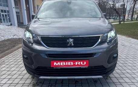 Peugeot Rifter I, 2019 год, 1 690 000 рублей, 2 фотография