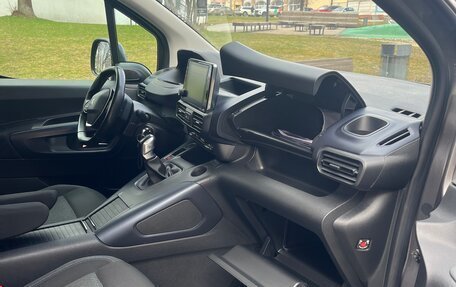 Peugeot Rifter I, 2019 год, 1 690 000 рублей, 14 фотография