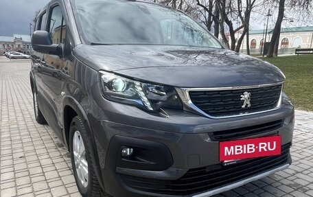 Peugeot Rifter I, 2019 год, 1 690 000 рублей, 7 фотография