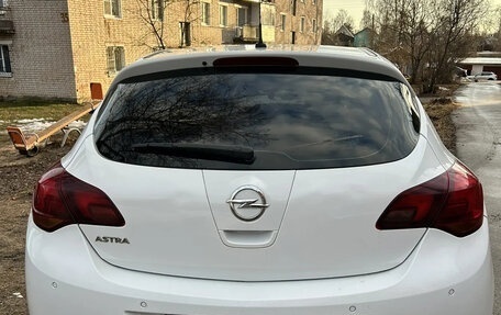 Opel Astra J, 2011 год, 730 000 рублей, 4 фотография