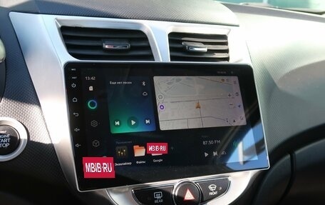 Hyundai Solaris II рестайлинг, 2011 год, 829 000 рублей, 18 фотография