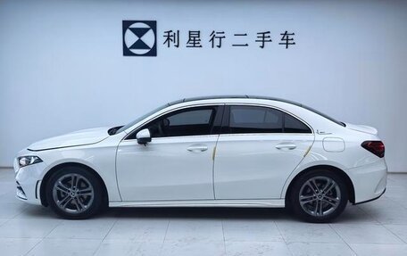 Mercedes-Benz A-Класс, 2022 год, 1 822 000 рублей, 5 фотография