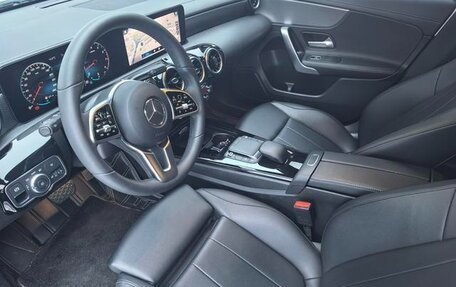 Mercedes-Benz A-Класс, 2022 год, 1 822 000 рублей, 7 фотография