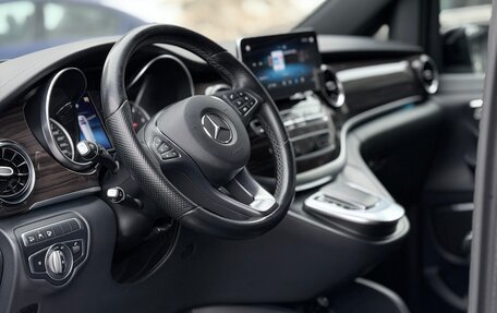 Mercedes-Benz V-Класс, 2022 год, 6 900 000 рублей, 9 фотография