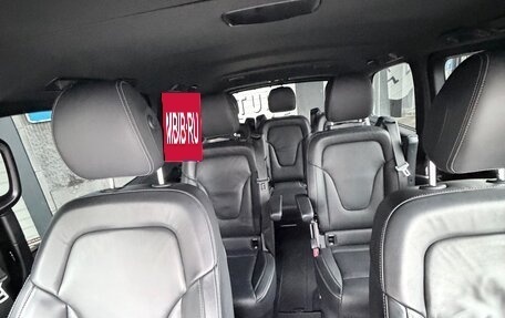 Mercedes-Benz V-Класс, 2022 год, 6 900 000 рублей, 13 фотография