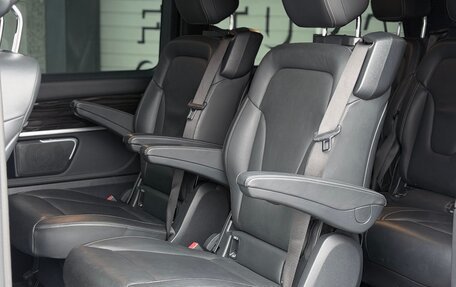 Mercedes-Benz V-Класс, 2022 год, 6 900 000 рублей, 15 фотография