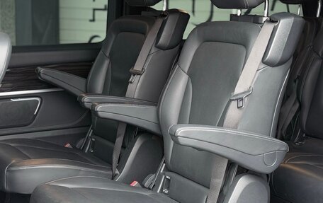 Mercedes-Benz V-Класс, 2022 год, 6 900 000 рублей, 22 фотография