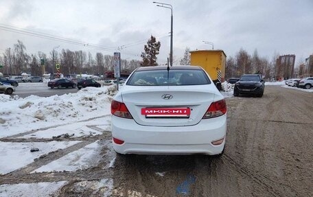 Hyundai Solaris II рестайлинг, 2011 год, 500 000 рублей, 5 фотография