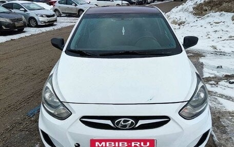 Hyundai Solaris II рестайлинг, 2011 год, 500 000 рублей, 7 фотография
