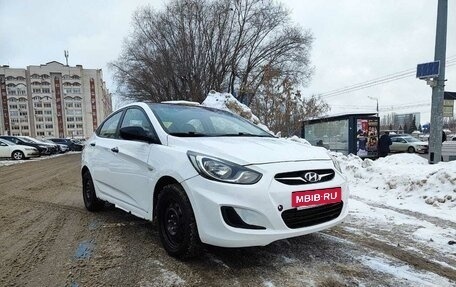 Hyundai Solaris II рестайлинг, 2011 год, 500 000 рублей, 10 фотография