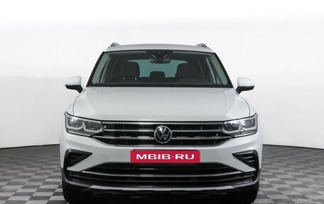 Volkswagen Tiguan II, 2021 год, 3 300 000 рублей, 2 фотография
