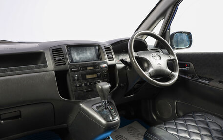 Toyota Corolla Spacio II, 2003 год, 599 000 рублей, 15 фотография