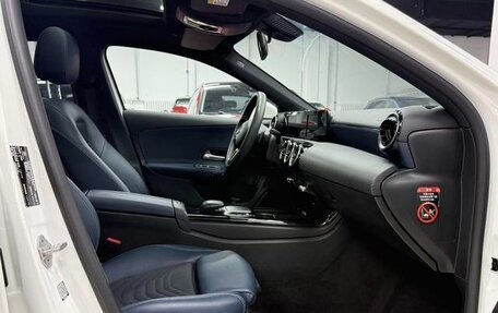 Mercedes-Benz A-Класс, 2022 год, 2 041 000 рублей, 9 фотография