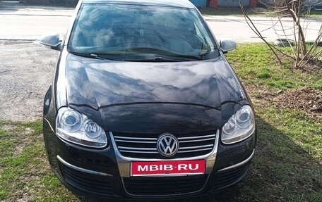 Volkswagen Jetta VI, 2008 год, 730 000 рублей, 1 фотография