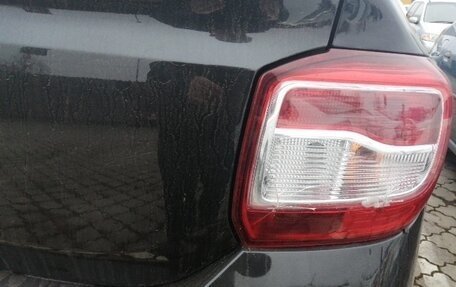 Renault Logan II, 2016 год, 350 000 рублей, 11 фотография