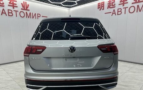 Volkswagen Tiguan II, 2022 год, 2 578 000 рублей, 5 фотография