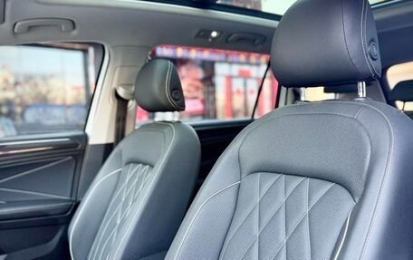 Volkswagen Tiguan II, 2022 год, 2 568 000 рублей, 12 фотография