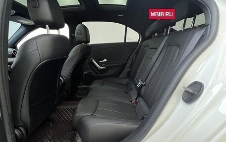 Mercedes-Benz A-Класс, 2022 год, 2 061 000 рублей, 13 фотография